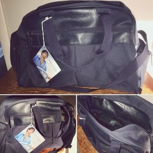 NEW/NWT - Nautica bag/tote/carry-on